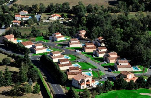 Pont-de-Larn Villa | Pet-Friendly Retreat at Lagrange Vacances - Royal Green