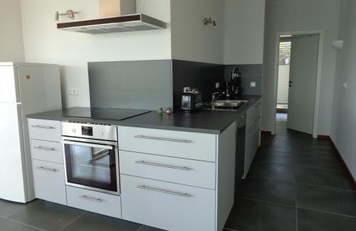 Kahnsdorf Apartment | Peaceful Lagrette Ferienwohnung Near Hainer See Beach