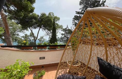 Mazzaforno Apartment | Oceanfront Retreat at Laguna Blu Casa sul Mare