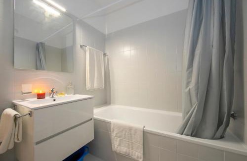 Paradiso Apartment | Pet-Friendly Retreat at Laguna di Lugano - Happy Rentals
