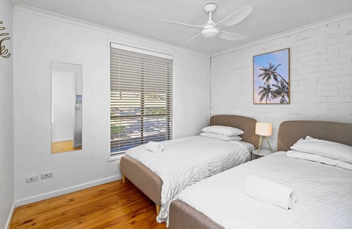 Green Point House | Explore Laguna House: 100m from Wallis Lake, Pet Friendly