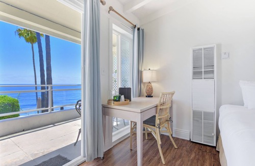 Laguna Beach Hotel | Laguna Surf Lodge: Oceanfront Escape with Spa & Pool