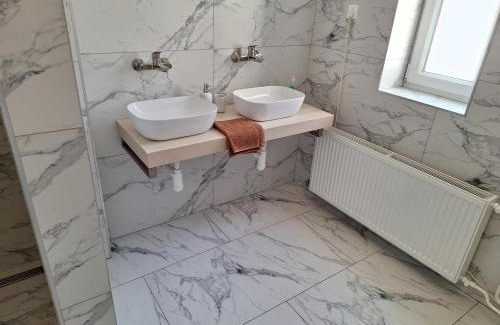 Nemsova Apartment | Family-Friendly Laguna Ubytovanie 2 B with Great Reviews