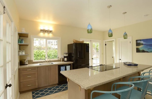 Historic Lahaina Front Street House | Exclusive End of Summer Special at Baby Beach Resort