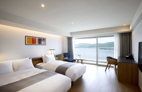 Gyeongju Hotel | Premier Stay at Lahan Select Gyeongju with Pool & Dining
