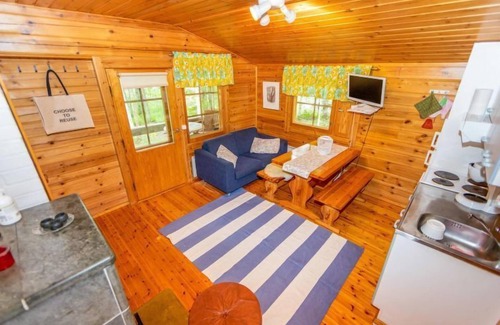 Kaavi House | Relaxing Retreat at Lahdenpohja, vaikon loma 7 by Interhome