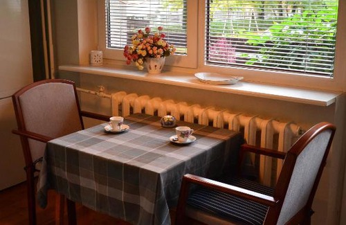 Haapsalu Apartment | Pet-Friendly Retreat at Lahe Apartment - Guest Rated 9/10