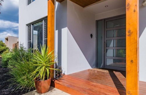 Torquay House | Family-Friendly Lahinch Mews with Top Guest Ratings