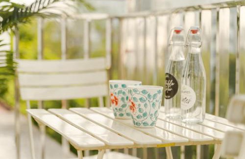 Truc Bach Apartment | Trúc Bạch Homestay: Family-Friendly Getaway Awaits