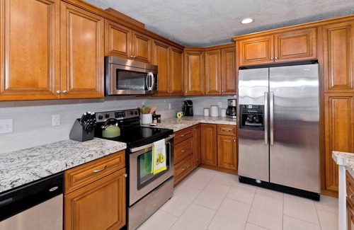 La Quinta House | Modern Pet-Friendly Villa in La Quinta with Pool Access