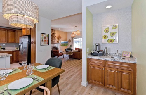 La Quinta House | Modern Pet-Friendly Villa in La Quinta with Pool Access