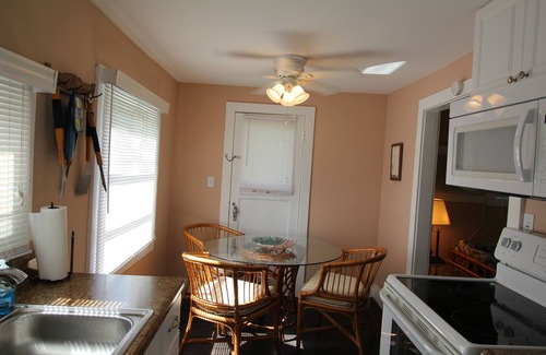 St. Lucie Village Cottage | Relaxed Old Florida Vibes on the Indian River Lagoon