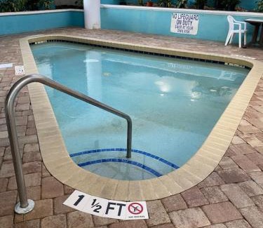 Myrtle Beach Hotel | Laidback n Lazy at Landmark Resort