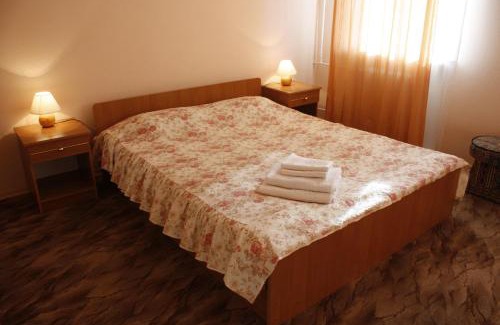 Narva-Joesuu Hotel | Ocean View Laine Guesthouse with Pool and Pet-Friendly Perks