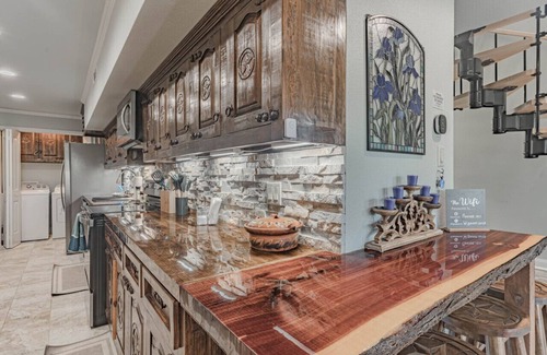 Granbury Cabin | Discover Wigwam Comfort in Granbury with Lake Access