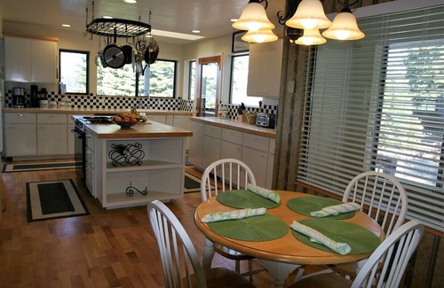 Lake Almanor West House | Lake Almanor: Premier Lakefront Home with Incredible Views