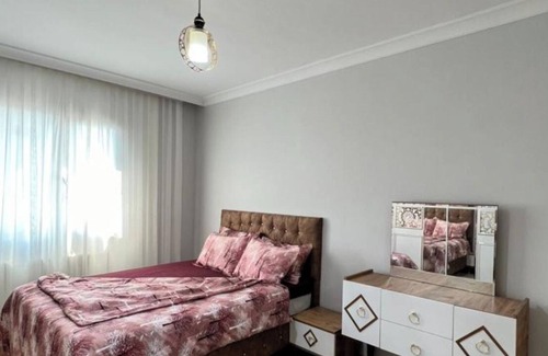 Kucukcekmece Apartment | Scenic Lake and Sea View 2-Bedroom Apartment Retreat