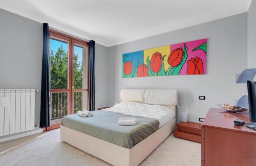 Crociale Apartment | Lake and Sun, Garda Bliss with Pool