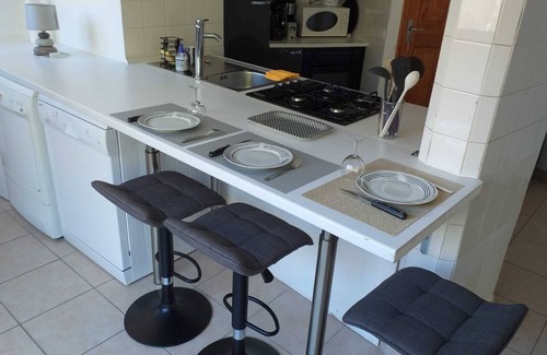 Guillestre Apartment | Inviting Lake Apartment with Pool, Spa & Child-Friendly Amenities