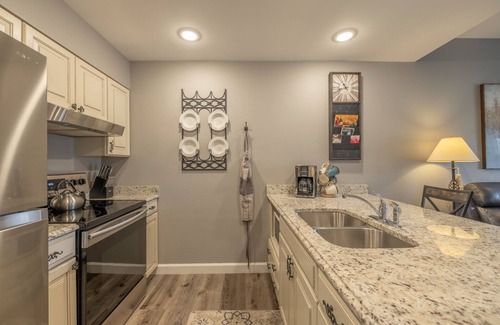 Innsbrook Condo | Family-Friendly Lake Aspen Landing with Oceanfront Views