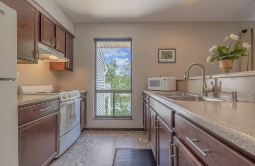 Innsbrook Condo | Experience Lake Aspen Overlook with Oceanfront Pool Access