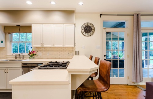 Tarrytown House | Lake Austin Retreat: Pet-Friendly Getaway Near Downtown