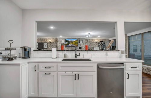 Killeen House | Beautiful Lake Belton Retreat with Scenic Views & Access