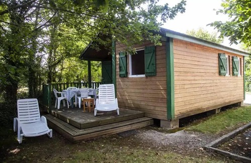 Naucelle Ski Chalet | Guest Rated: Perfect Comfort Chalet at Camping le Lac de Bonnefon