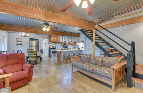 Brownwood House | Idyllic Lake Brownwood Home with Private Boat Dock & Spa