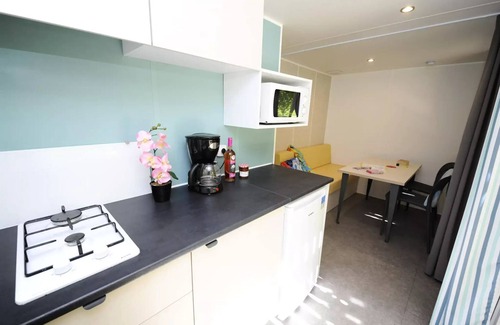 Marciac House | Comfortable Mobil Home at Campsite Du Lac with Spa Access