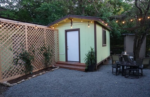 Yacht Harbor Apartment | Inviting Lake Casita with Spa, Kitchen & Pet-Friendly Stays