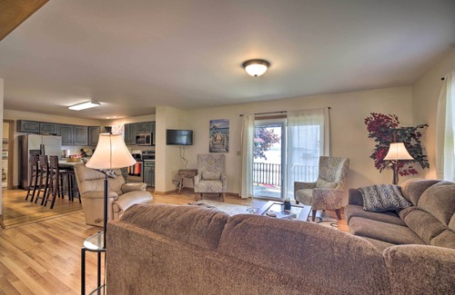 St. Albans House | Lake Champlain Retreat: Kayaks, Fire Pit & Ocean Views!