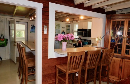 Malletts Bay Cottage | Experience Lake Champlain Great Camp: Pet-Friendly Getaway