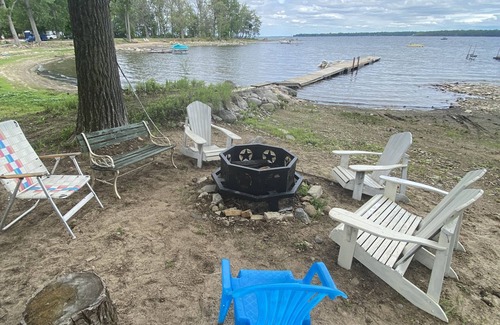 Town of Beekmantown Cottage | Tranquil Lake Champlain Waterfront Retreat with Beach Access