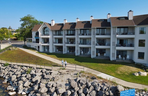 Charlevoix Condo | Unbeatable Edgewater Inn #101 with Waterfront Access