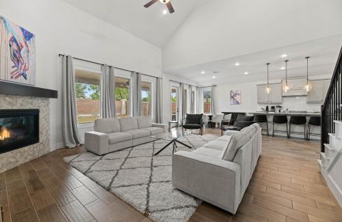 Little Elm House | Lake Cove Retreat