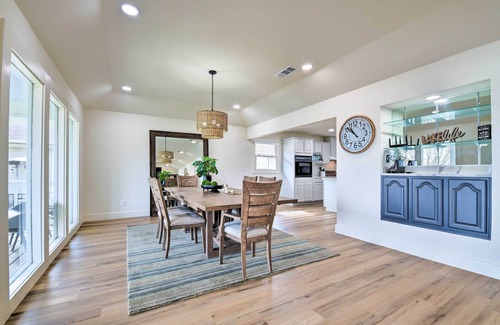 Granbury House | Discover 'Lake Dayz' Granbury Retreat with Private Dock
