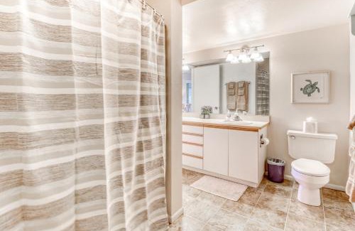 Wapato Point House | Relaxing Lake Daze Retreat at Wapato Point with Pool & Views