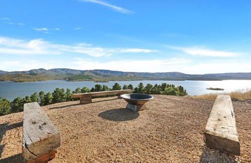 Mansfield House | Lake Access Retreat in Mansfield - Family & Pet Friendly