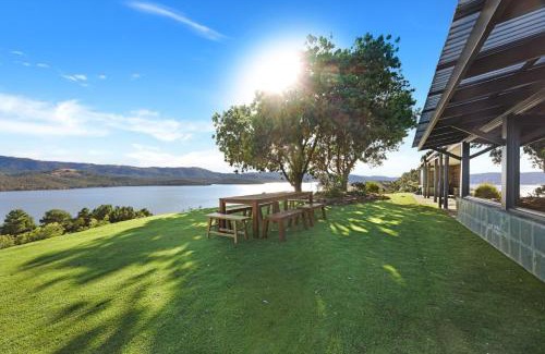 Mansfield House | Lake Access Retreat in Mansfield - Family & Pet Friendly