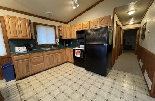 Germfask Cabin | Scenic Lakefront Cabin: 3 Bedrooms Near Top UP Attractions