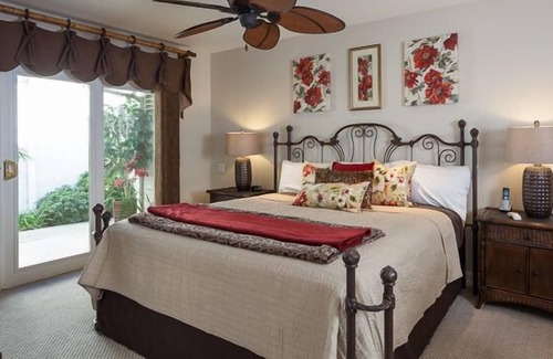 Lake Forest House | Lake Forest Luxury Retreat