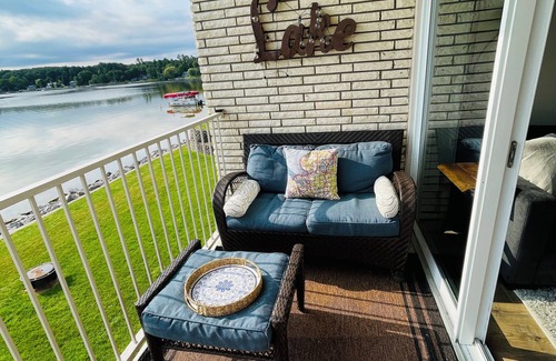 Conway Condo | Lake front 2-bedroom condo with beautiful sun rises views over Crooked lake.