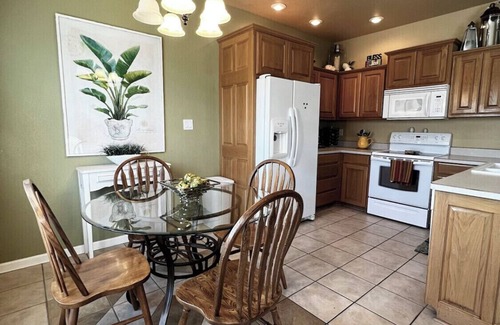 Lakeland Condo | Scenic Lakefront Retreat Minutes from the Race Track