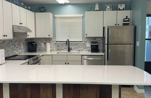 Osage Beach Condo | Lake Front Condo: Pools, Playgrounds & Scenic Porch Await