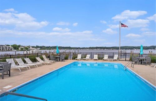 Saugatuck House | Inviting Lakefront Condo with Pool Near Saugatuck Downtown