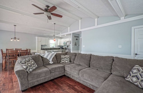 Cicero Cottage | Lakefront Cottage on Morse Reservoir with Private Boat Slip