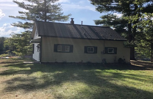 Alger Cottage | Experience the Lake Front Cottage with Ocean Views