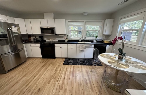 Johns Island House | Beautiful Lake Front Cottage with Ocean and Lake Views