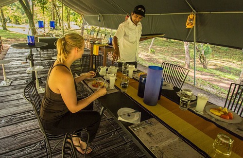 Balangoda Ski Chalet | Cozy Lake Front Glamping Suite with Bush Bathtub Retreat
